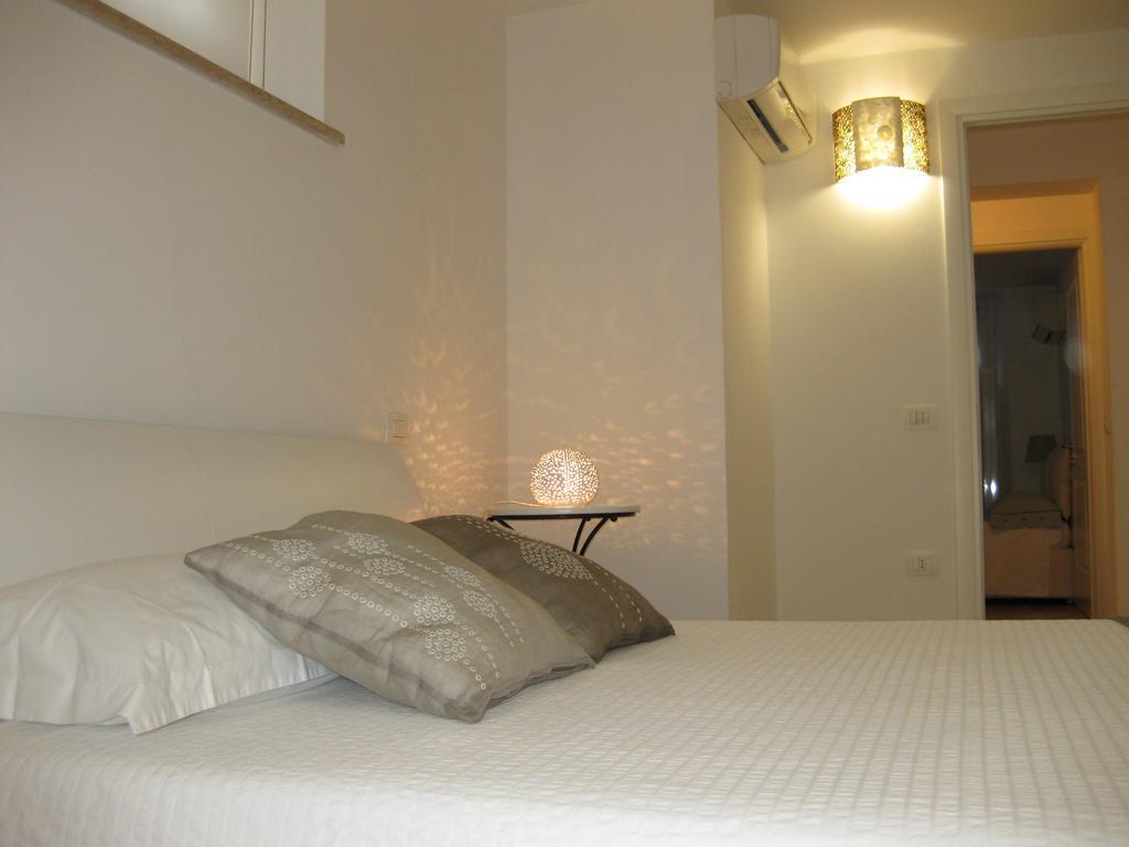 Appartamento In Villa Pesaro Bilik gambar