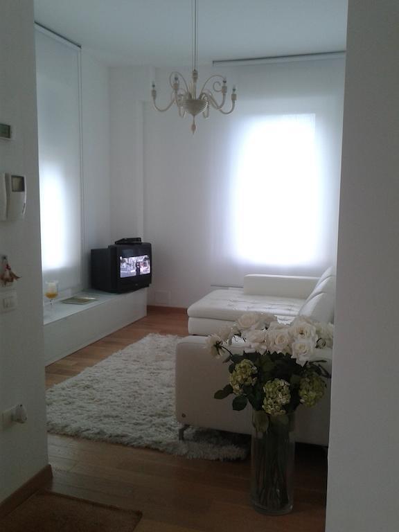 Appartamento In Villa Pesaro Bilik gambar